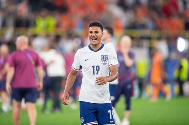 Football, men, 2023 24 season, UEFA Euro EM 2024, semi-final in Dortmund, Netherlands England, Ollie Watkins England , cheering after the final whistle, 10 07 2024, Copyright: xSebastianxRäppold MatthiasxKochx