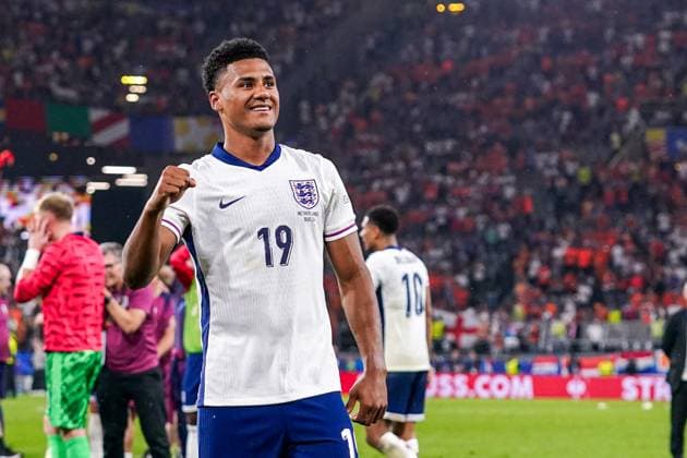 2024-07-10 Netherlands v England - UEFA EURO, EM, Europameisterschaft,Fussball 2024 Semi Final DORTMUND, NETHERLANDS - JULY 10: Ollie Watkins of England celebrates his sides win during the UEFA EURO 2024 Semi Final match between Netherlands and England at BVB Stadion Dortmund on July 10, 2024 in Dortmund, Netherlands. Dortmund BVB Stadion Dortmund Netherlands Content not available for redistribution in The Netherlands directly or indirectly through any third parties. Copyright: xAndrexWeeningx