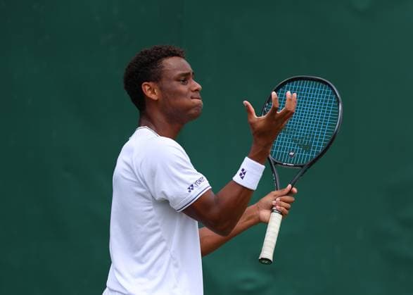 10th July 2024; All England Lawn Tennis and Croquet Club, London, England; Wimbledon Tennis Tournament, Day 10; Matthew Forbes (USA) reacts frustrated after his baseline shot hits the net against Naoya Honda (JPN), boys singles second round match  ActionPlus12666917 JohnxPatrickxFletcher