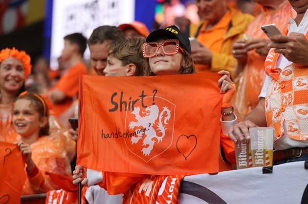 10 07 2024, European Football Championship, UEFA EURO 2024, Netherlands England, semi-final, BVB Stadion Dortmund, v l , Netherlands fans before the match Copyright: HMBxMedia