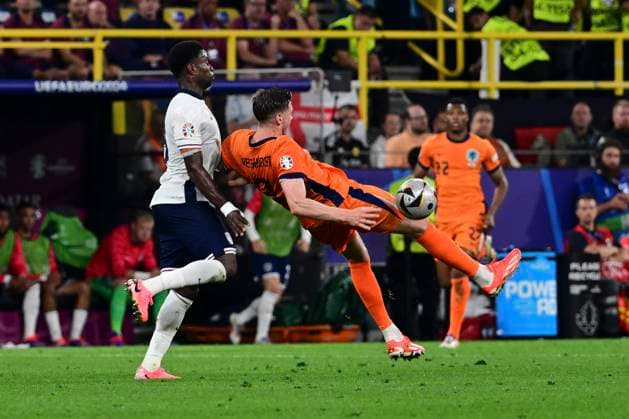 Wout Weghorst 9 Netherlands , Netherlands vs England, Football, UEFA Euro 2024, Semi-final, 10 07 2024 Dortmund North Rhine-Westphalia Germany Copyright: xkolbert-press MarcxNiemeyerx