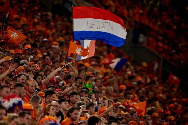 (240711) -- DORTMUND, July 11, 2024 -- Fans of the Netherlands are seen during the UEFA EURO, EM, Europameisterschaft,Fussball 2024 semifinal match between England and the Netherlands in Dortmund, Germany on July 10, 2024. ) (SP)GERMANY-DORTMUND-FOOTBALL-EURO 2024-ENGLAND VS THE NETHERLANDS MengxDingbo 