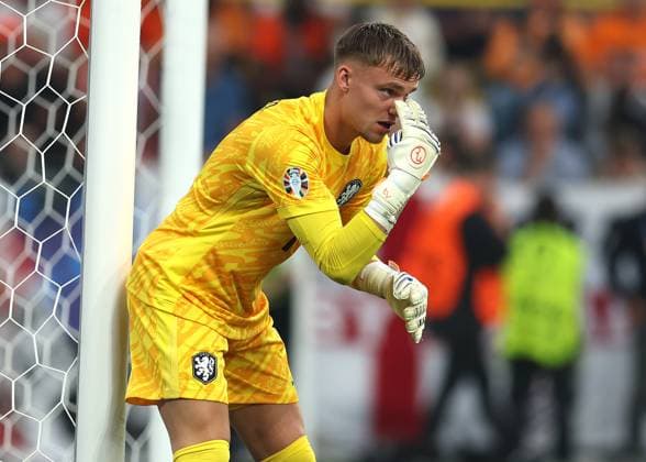 Dortmund, Germany, 10th July 2024. Bart Verbruggen of Netherlands during the UEFA European Championships semi final match at BVB Stadion, Dortmund. Picture credit should read: Paul Terry Sportimage EDITORIAL USE ONLY. No use with unauthorised audio, video, data, fixture lists, club league logos or live services. Online in-match use limited to 120 images, no video emulation. No use in betting, games or single club league player publications. SPI-3222-0111
