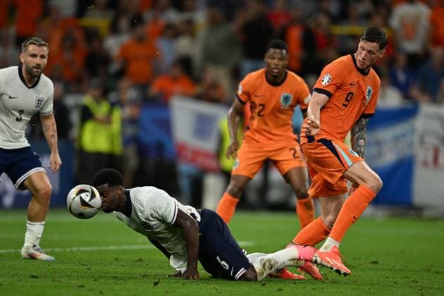 Wout Weghorst (Netherlands)Marc Guehi (England) during the UEFA EURO, EM, Europameisterschaft,Fussball Germany 2024 match between Netherlands 1-2 England at BVB Stadion Dortmund on July 10, 2024 in Dortmund, Germany. Noxthirdxpartyxsales  (259254715)