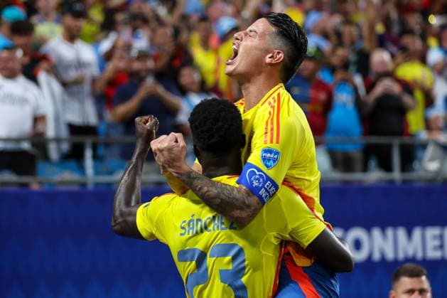 July 10, 2024, Charlotte, North Carolina, U.S: Colombia midfielder JAMES RODRIGUEZ (10) reacts after a goal is scored during the first half of the CONMEBOL Copa America semi-final match between Uruguay and Columbia at Bank of America Stadium in Charlotte, NC on July 10, 2024. Charlotte U.S - ZUMAk149 20240710_zsp_k149_058 Copyright: xCoryxKnowltonx