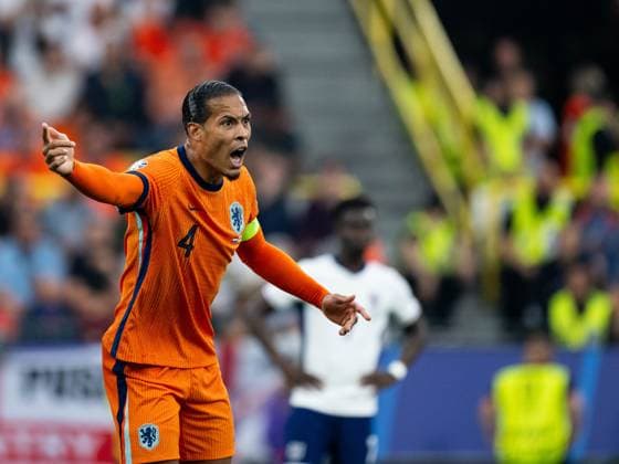 Virgil van Dijk Netherlands, 04 gesticulates, gives instructions, complains, GER, Netherlands NED vs England ENG , European Football Championship, UEFA EURO 2024, Semifinal, 10 07 2024 GER, Netherlands NED vs England ENG , European Football Championship, UEFA EURO 2024, Semifinal, 10 07 2024 Dortmund Copyright: xEibner-Pressefoto Memmlerx EP_MMR