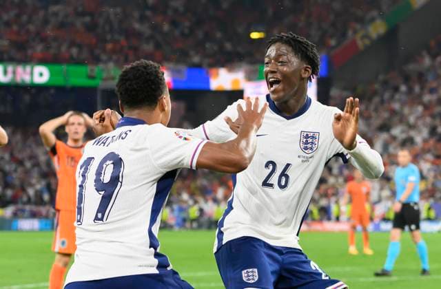 Cheering WATKINS Ollie ENG after his goal to 1 2, r MAINOO Kobbie ENG next to it disappointed players of NED semi-final, match M50, Netherlands NED England ENG 1 2, on 10 07 2024 in Dortmund Germany European Football Championship 2024 from 14 06 14 07 2024 in Germany Â