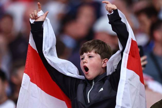A fan of England Netherlands v England, UEFA European Championship, EM, Europameisterschaft 2024, Semi Final, Football, BVB Stadion, Dortmund, Germany, 10 Jul 2024 EDITORIAL USE ONLY No use with unauthorised audio, video, data, fixture lists, club league logos or live services. Online in-match use limited to 120 images, no video emulation. No use in betting, games or single club league player publications.  Copyright: xMichaelxZemanek Shutterstockx 14576899he