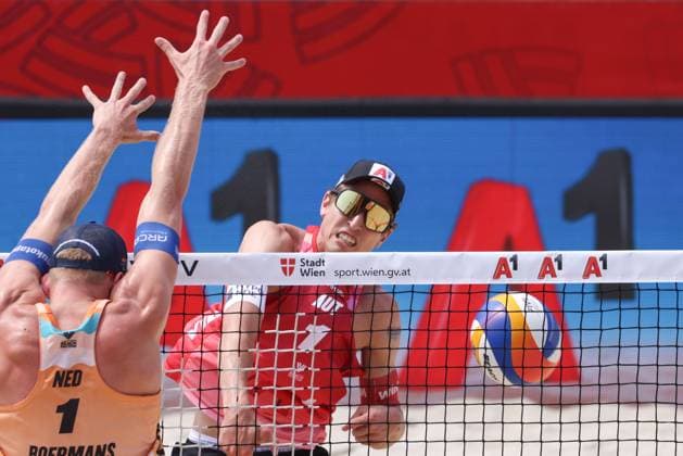 BEACHVOLLEYBALL - Beach Pro Vienna VIENNA,AUSTRIA,11.JUL.24 - Beach volleyball, Beachvolleyball - A1 Beach Pro Vienna. Image shows Julian Hoerl (AUT).  GEPAxpictures xMathiasxMandl