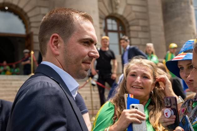 Tunierdirektor der UEFA EURO 2024 Philipp Lahm bei der Ehrung der Freiwilligen Helfer der EM den Volunteers