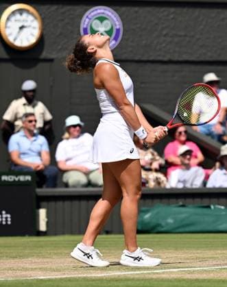 Jasmine Paolini during her semi final match Wimbledon Tennis Championships, Day 11, The All England Lawn Tennis and Croquet Club, London, UK - 11 Jul 2024  Copyright: xJavierxGarcia Shutterstockx 14580280cb