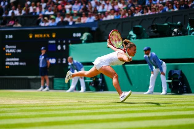 Jasmine Paolini during her semi final match Wimbledon Tennis Championships, Day 11, The All England Lawn Tennis and Croquet Club, London, UK - 11 Jul 2024  Copyright: xJavierxGarcia Shutterstockx 14580280cl