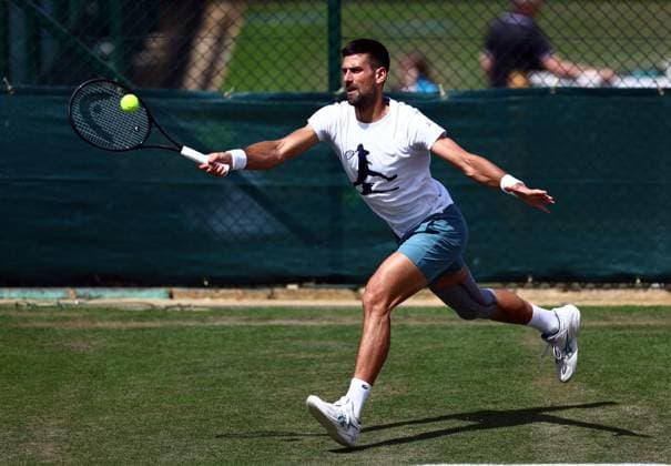 Novak Djokovic practises Wimbledon Tennis Championships, Day 11, The All England Lawn Tennis and Croquet Club, London, UK - 11 Jul 2024  Copyright: xJamesxMarsh Shutterstockx 14580282bb