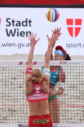BEACHVOLLEYBALL - Beach Pro Vienna VIENNA,AUSTRIA,11.JUL.24 - Beach volleyball, Beachvolleyball - A1 Beach Pro Vienna. Image shows Agatha Bednarczuk Rippel (BRA).  GEPAxpictures xMathiasxMandl