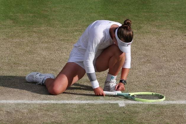 Barbora Krejcikova of Czech Republic Wimbledon Tennis Championships, Day 11, The All England Lawn Tennis and Croquet Club, London, UK - 11 Jul 2024  Copyright: xEllaxLing Shutterstockx 14580284be