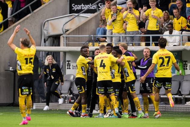 240711 Players of Elfsborg celebrate after the 2 0 goal by Niklas Hult during the UEFA Europa League qualification match between Elfsborg and Pafos on July 11, 2024 in Boras Photo Jörgen Jarnberger BILDBYRAN COP 112 JJ0379 fotboll football soccer fotball uefa europa league kval qualifying round qualification elfsborg pafos bbeng  Copyright: JÖRGENxJARNBERGER BB240711JJ044