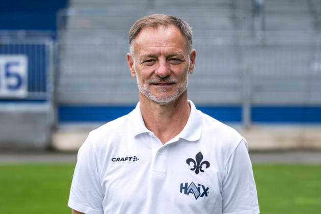 11 07 2024, xfux, Football 2 Bundesliga, SV Darmstadt 98 photo appointment season 2024 25 portrait appointment 2024 2025, emspor, v l Co Coach Darius Scholtysik SV Darmstadt 98 2 BL, portrait appointment 2024 2025 Darmstadt