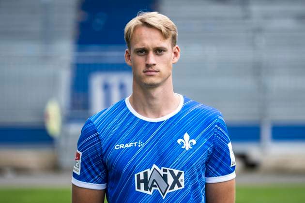 11 07 2024, xfux, Football 2 Bundesliga, SV Darmstadt 98 photo appointment season 2024 25 portrait appointment 2024 2025, emspor, v l Oscar Vilhelmsson SV Darmstadt 1898 e V 2 BL, portrait appointment 2024 2025 Darmstadt