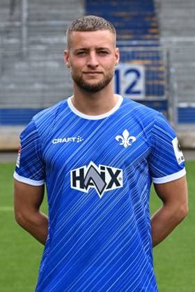 11 07 2024, xscotx, Fußball 2 Bundesliga, 2 BL SV Darmstadt 98 Fototermin Saison 2024 25 Porträttermin 2024 2025 emspor, v l Fabian Nürnberger SV Darmstadt 98 DFL DFB REGULATIONS PROHIBIT ANY USE OF PHOTOGRAPHS as IMAGE SEQUENCES and or QUASI VIDEO Darmstadt