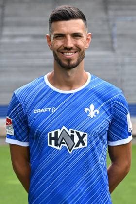 11 07 2024, xscotx, Fußball 2 Bundesliga, 2 BL SV Darmstadt 98 Fototermin Saison 2024 25 Porträttermin 2024 2025 emspor, v l Klaus Gjasula SV Darmstadt 98 DFL DFB REGULATIONS PROHIBIT ANY USE OF PHOTOGRAPHS as IMAGE SEQUENCES and or QUASI VIDEO Darmstadt