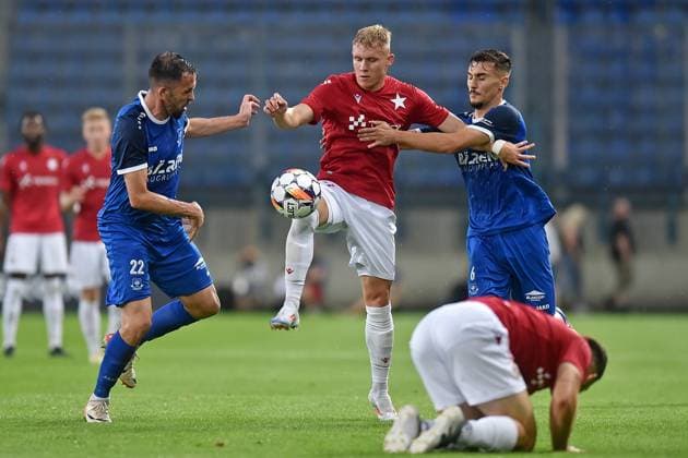 2024.07.11 Krakow Pilka nozna, UEFA Liga Europy, sezon 2024 2025 Wisla Krakow - KF Llapi 1932 Podujevo N z Muhamed Huseini, Patryk Gogol, Diar Vokrri Foto Krzysztof Porebski PressFocus 2024.07.11 Krakow Football, UEFA Europa League, 2024 25 season Wisla Krakow - KF Llapi 1932 Podujeve Muhamed Huseini, Patryk Gogol, Diar Vokrri Credit: Krzysztof Porebski PressFocus NEWSPIX.PL --- Newspix.pl  20240711PF_KP00020