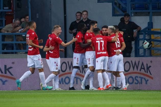 KRAKOW 11.07.2024 ELIMINACJE DO LIGI EUROPY SEZON 2024 2025 PLAY- OFF QUALIFICATIONS UEFA EUROPE LEAGUE MATCH: Wisla Krakow - FK Llapi NZ RADOSC PO GOLU CELEBRATION AFTER GOAL ANGEL BAENA OLIVIER SUKIENNICKI RAFAL MIKULEC BARTOSZ JAROCH FOT. JACEK STANISLAWEK 400mm.pl NEWSPIX.PL --- Newspix.pl  STA11072024_6009