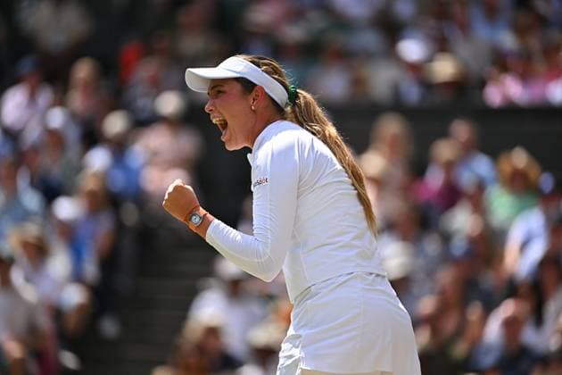 Wimbledon Semi-Final - Paolini v Vekic Donna Vekic (CRO) during her semi final match at the 2024 Wimbledon Championships at the AELTC in London, UK, on July 11, 2024. Photo by Corinne Dubreuil ABACAPRESS.COM London United Kingdom  Copyright: xDubreuilxCorinne ABACAx