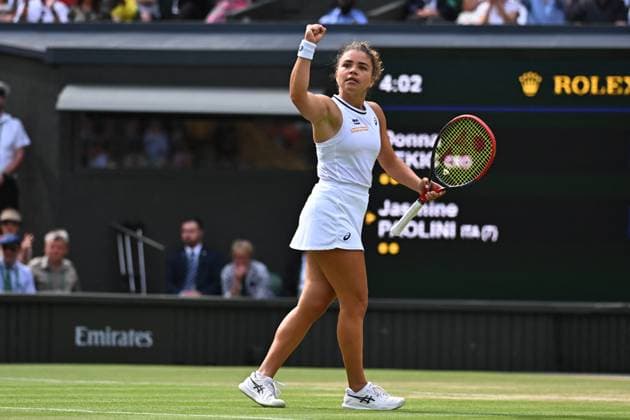 Wimbledon Semi-Final - Paolini v Vekic Jasmine Paolini (ITA) during her semi final match at the 2024 Wimbledon Championships at the AELTC in London, UK, on July 11, 2024. Photo by Corinne Dubreuil ABACAPRESS.COM London United Kingdom  Copyright: xDubreuilxCorinne ABACAx