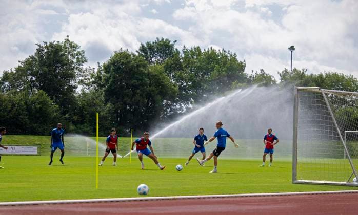 11 07 2024, Football 2 Bundesliga 2024 2025, 1 FC Magdeburg at the summer training camp in Bad Wörishofen in Unterallgäu, training at the stadium on the lower Hart