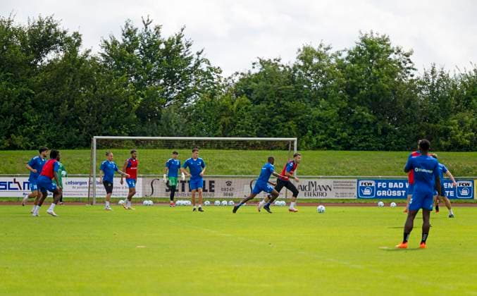 11 07 2024, Football 2 Bundesliga 2024 2025, 1 FC Magdeburg at the summer training camp in Bad Wörishofen in Unterallgäu, training at the stadium on the lower Hart