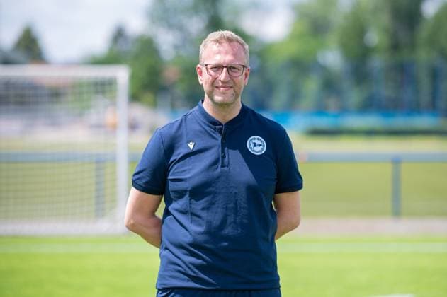 PD Dr. Tim Niedergassel Team doctor DSC Arminia Bielefeld 3 Liga, portrait appointment 2024 2025