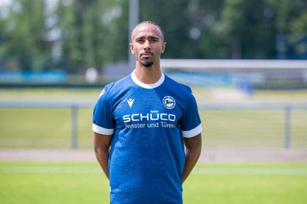 Noah Joel Sarenren Bazee DSC Arminia Bielefeld 3 Liga, portrait date 2024 2025