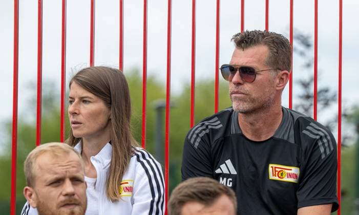 Fußball, Nachwuchs, Saison 2024 25, 1. FC Union Berlin, Feierliche Eröffnung des Trainingszentrums Oberspree (TZO), im Bild: Co-Trainerin Marie-Louise Eta (U19), Trainer Marco Grote (U19), 12.07. 2024, *** Soccer, Youth, Season 2024 25, 1 FC Union Berlin, Ceremonial opening of the Oberspree TZO training center , in the picture co-coach Marie Louise Eta U19 , coach Marco Grote U19 , 12 07 2024, Copyright: xMatthiasxKochx