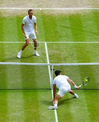 Carlos Alcaraz and Daniil Medvedev during their semi final match Wimbledon Tennis Championships, Day 12, The All England Lawn Tennis and Croquet Club, London, UK - 12 Jul 2024  Copyright: xJavierxGarcia Shutterstockx 14581882bo