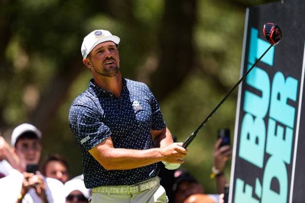 Sport Bilder des Tages July 12, 2024, Cadiz, Cadiz, SPAIN: Bryson Dechambeau of Cleeks team in action during day one of the LIV Golf Andalucia at Golf Club Royal of Valderrama on July 12, 2024 in Cadiz, Spain. Cadiz SPAIN - ZUMAa181 20240712_zaa_a181_031 Copyright: xJoaquinxCorcherox