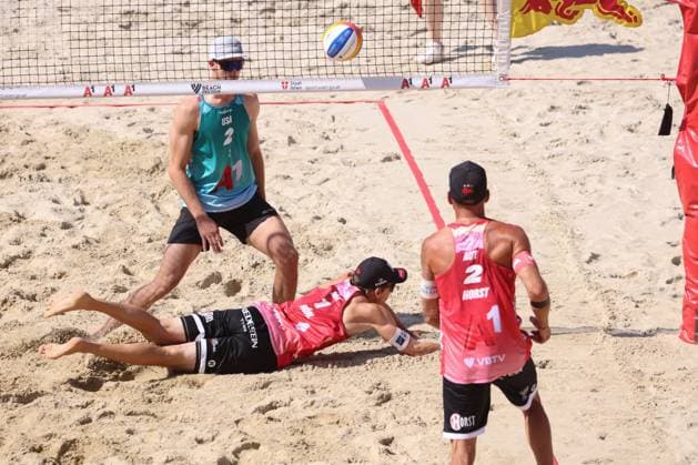 BEACHVOLLEYBALL - Beach Pro Vienna VIENNA,AUSTRIA,13.JUL.24 - Beach volleyball, Beachvolleyball - A1 Beach Pro Vienna. Image shows Julian Hoerl and Alexander Horst (AUT).  GEPAxpictures xMathiasxMandl