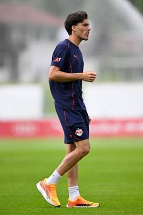 SOCCER - RBS vs Prag, test match SANKT JOHANN,AUSTRIA,13.JUL.24 - SOCCER - ADMIRAL Bundesliga, Chance Liga, Red Bull Salzburg vs AC Sparta Praha, test match. Image shows Roko Simic (RBS).  GEPAxpictures xDanielxSchoenherr