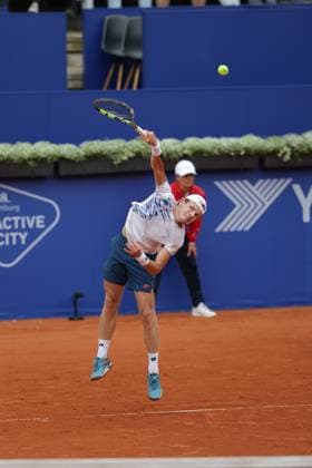Tennis Men ATP, Tennis Men Tour 500 European Open Hamburg, Hamburg Open ATP 500 2024 Qualifying Round , 13 07 2024, Jesper de Jong makes a serve Copyright: FernandoxSoares