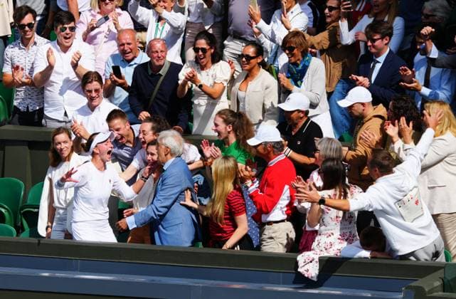 Barbora Krejcikova celebrates victory with her team in the Ladies Singles Final Wimbledon Tennis Championships, Day 13, The All England Lawn Tennis and Croquet Club, London, UK - 13 Jul 2024  Copyright: xJavierxGarcia Shutterstockx 14584798cd