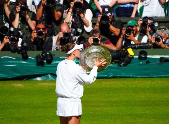 Barbora Krejcikova lifts the Venus Rosewater Dish after victory in the Ladies Singles Final Wimbledon Tennis Championships, Day 13, The All England Lawn Tennis and Croquet Club, London, UK - 13 Jul 2024  Copyright: xJavierxGarcia Shutterstockx 14584798ck
