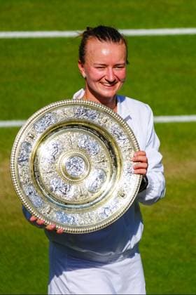Barbora Krejcikova lifts the Venus Rosewater Dish after victory in the Ladies Singles Final Wimbledon Tennis Championships, Day 13, The All England Lawn Tennis and Croquet Club, London, UK - 13 Jul 2024  Copyright: xJavierxGarcia Shutterstockx 14584798cx