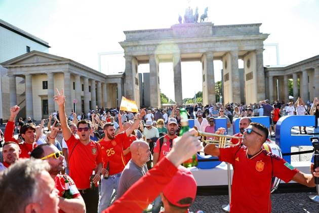 EURO 2024, Final, Spain - England, Spanish fans in Berlin