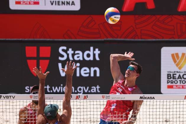 BEACHVOLLEYBALL - Beach Pro Vienna VIENNA,AUSTRIA,14.JUL.24 - Beach volleyball, Beachvolleyball - A1 Beach Pro Vienna. Image shows (persons).  GEPAxpictures xMathiasxMandl