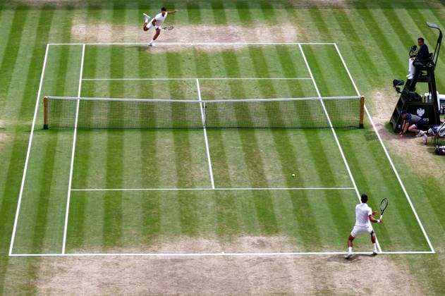 Carlos Alcaraz and Novak Djokovic during the Gentlemen s Singles final Wimbledon Tennis Championships, Day 14, The All England Lawn Tennis and Croquet Club, London, UK - 14 Jul 2024  Copyright: xJamesxMarsh Shutterstockx 14584815w