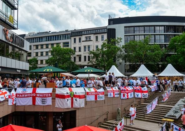 Football, European Championship 2024 English fans on Breitscheidplatz 14 06 2024, xdanx, Football, European Championship 2024 English fans on Breitscheidplatz , v l English logos on Breitscheidplatz Berlin Breitscheid Platz Berlin Germany EN Copyright: xDanielxLakomskix