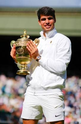 Carlos Alcaraz celebrates victory in the Gentlemen s Singles final Wimbledon Tennis Championships, Day 14, The All England Lawn Tennis and Croquet Club, London, UK - 14 Jul 2024  Copyright: xJavierxGarcia Shutterstockx 14584814gy