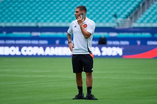RECORD DATE NOT STATED Copa America USA 2024 Colombia Training and press conference, PK, Pressekonferenz James Rodriguez of Colombia during recognition of Stadium ahead of final match against Argentina as part of CONMEBOL Copa America USA 2024 at Hard Rock Stadium on July 13, 2024 in Miami Gardens, United States. MIAMI GARDENS FLORIDA UNITED STATES  Copyright: xJosexLuisxMelgarejox 20240713170605_CA_F_2024_COL_REC_RODRIGUEZ47