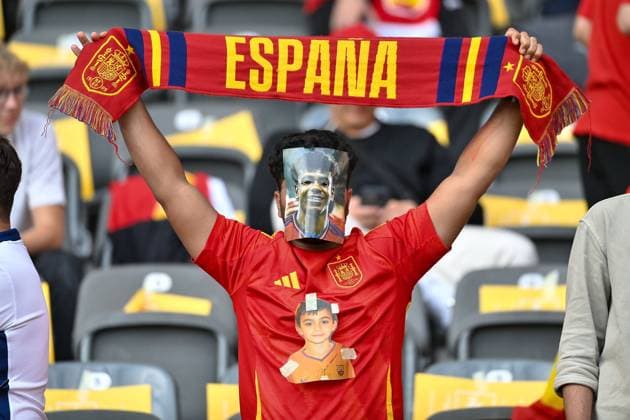 Football, Men, Season 2023 24, UEFA Euro EM 2024, Final in Berlin, Spain England, Fans of Spain , 14 07 2024, Copyright: xSebastianxRäppold MatthiasxKochx