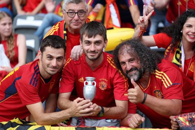 Berlin, Germany, 14th July 2024. Spanish fans in the stadium prior to the UEFA European Championships final match at Olympiastadion, Berlin. Picture: Paul Terry Sportimage EDITORIAL USE ONLY. No use with unauthorised audio, video, data, fixture lists, club league logos or live services. Online in-match use limited to 120 images, no video emulation. No use in betting, games or single club league player publications. SPI-3227-0045