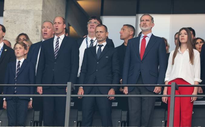 Spain v England UEFA EURO, EM, Europameisterschaft,Fussball 2024 Final HRH Prince George of Wales, HRH William, Prince of Wales, President of UEFA Aleksander Äaeferin, Felipe VI, King of Spain (red tie) and Queen Letizia of spain during the UEFA Euro 2024 Final between Spain and England at Olympiastadion, Berlin UK Newspapers OUT Copyright: xPaulxChestertonx FIL-20347-0069
